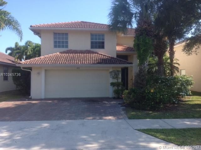 5Bd/3.5 baths Lakefront plus Bonus enclosed loft in a gated community in Palm Beach Gardens. New Quartz Counters and Subway style backsplash. New ceramic flooring in Family room. Bonus room could be second Master, media room, home office or gym. Paver Patio for entertaining. Master on main floor with 4 bedrooms up. Large Open bright floor plan. 2 car garage with plenty of parking on driveway as well. Minutes to 1-95, Turnpike, Downtown at the Gardens and Gardens Mall.