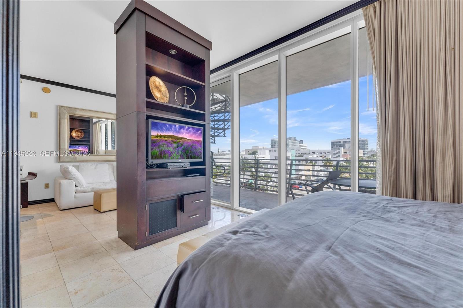 DE SOLEIL S BCH RESIDENTI - Residential