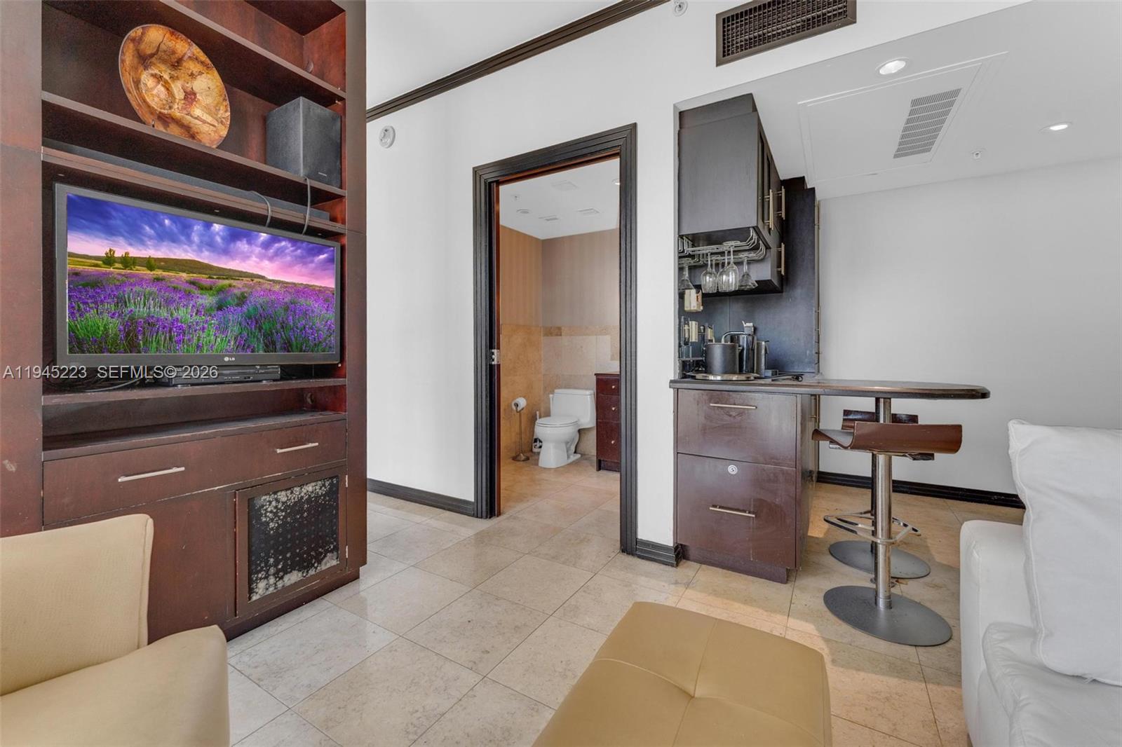 DE SOLEIL S BCH RESIDENTI - Residential