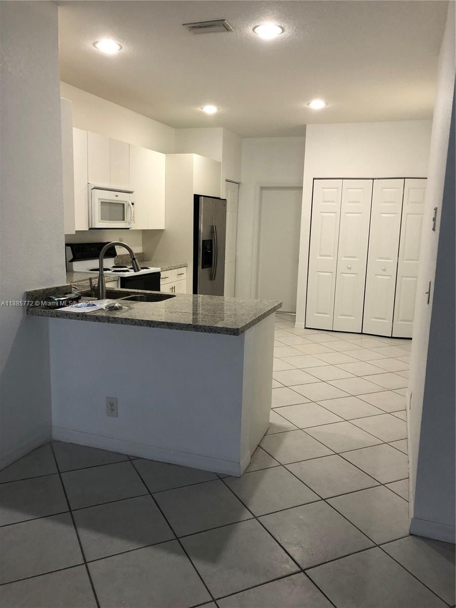 SECTOR 1 BOUNDARY PLAT - Residential Lease