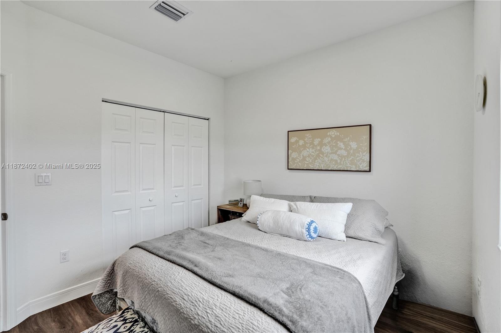 STELLAR PEMBROKE PINES - Residential