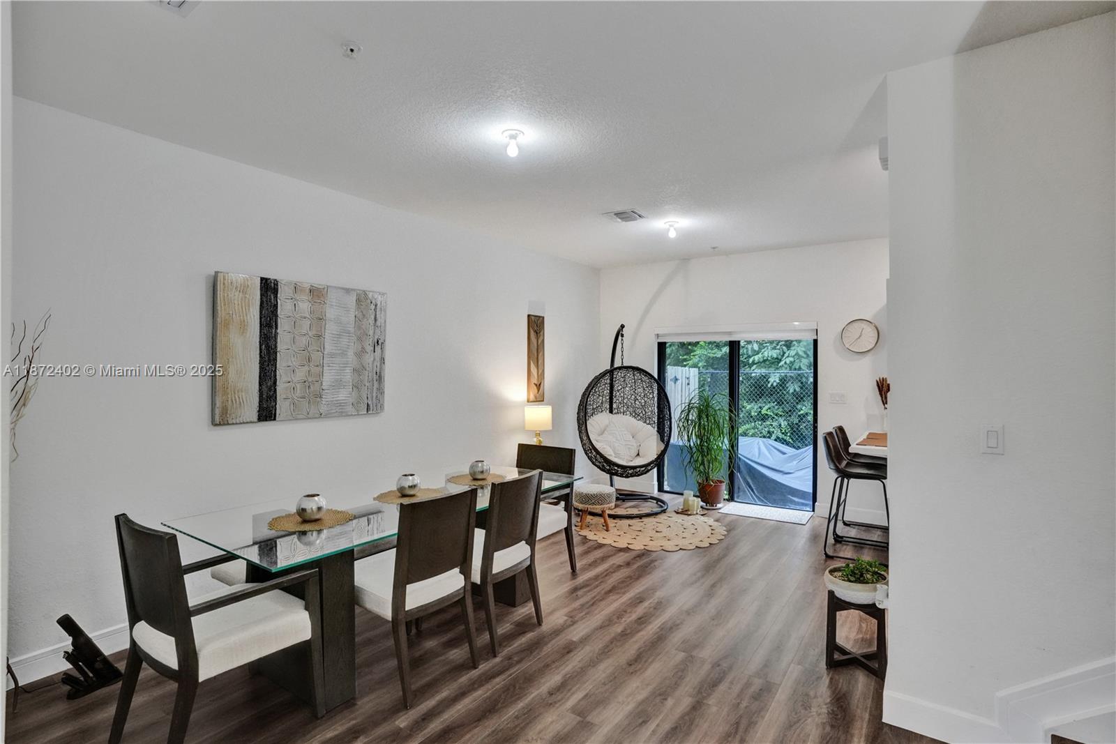 STELLAR PEMBROKE PINES - Residential