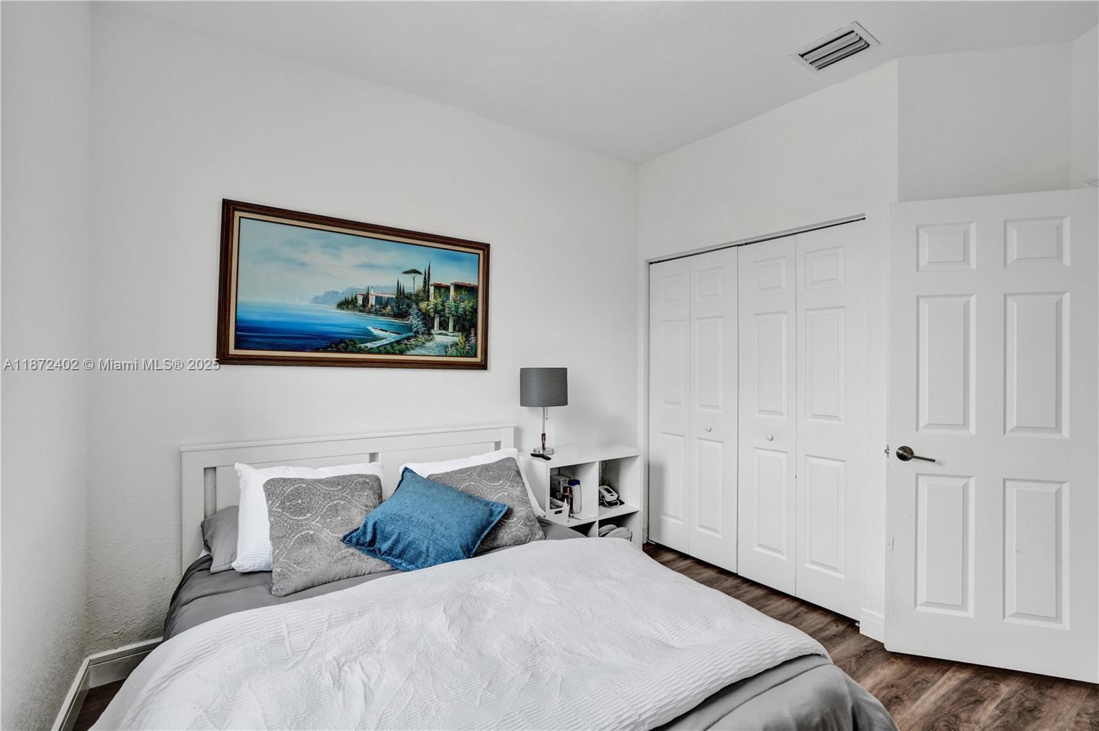 STELLAR PEMBROKE PINES - Residential
