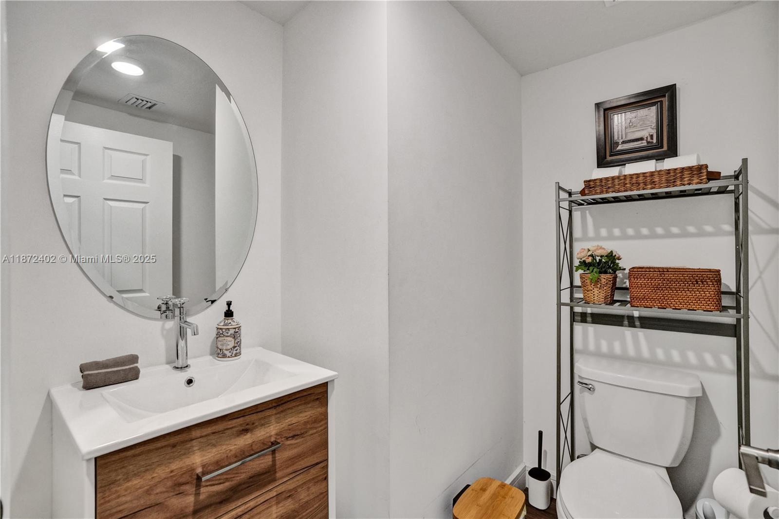 STELLAR PEMBROKE PINES - Residential