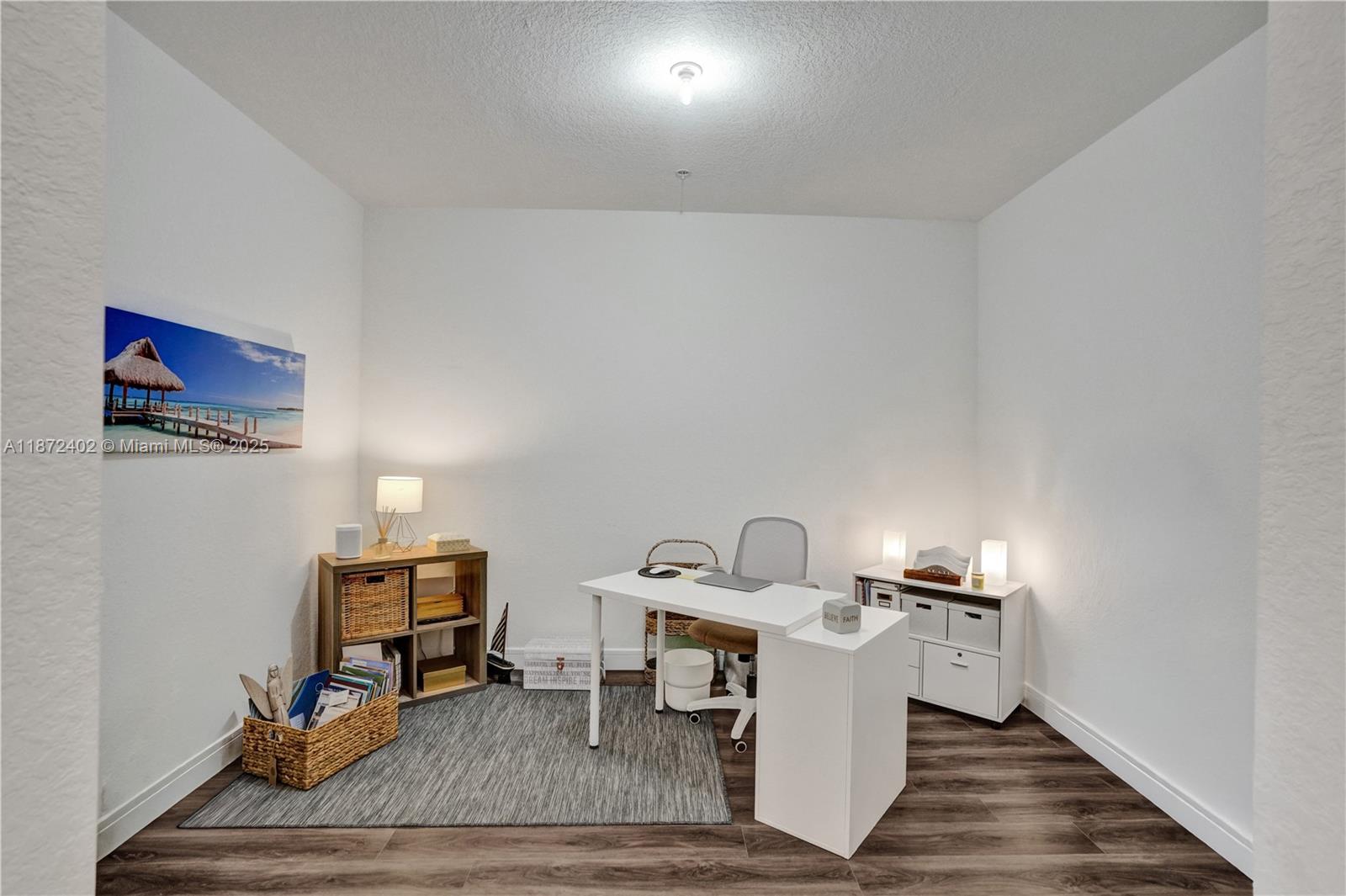 STELLAR PEMBROKE PINES - Residential