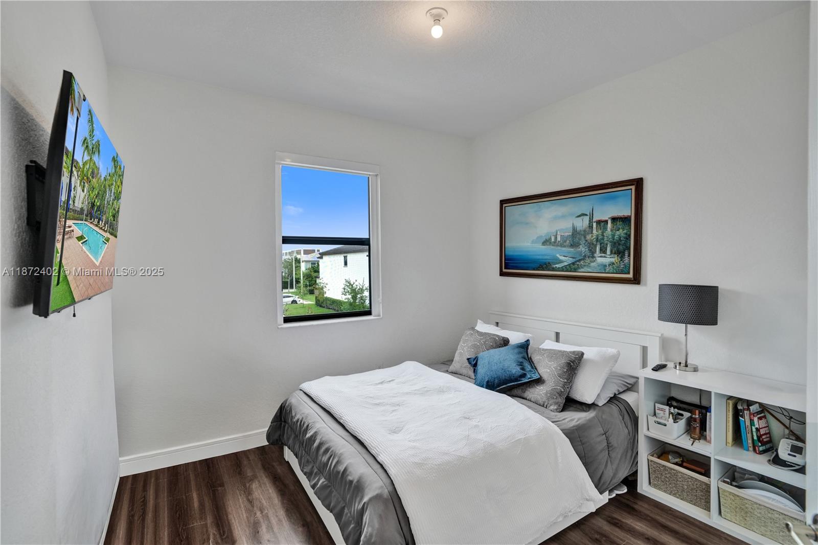 STELLAR PEMBROKE PINES - Residential