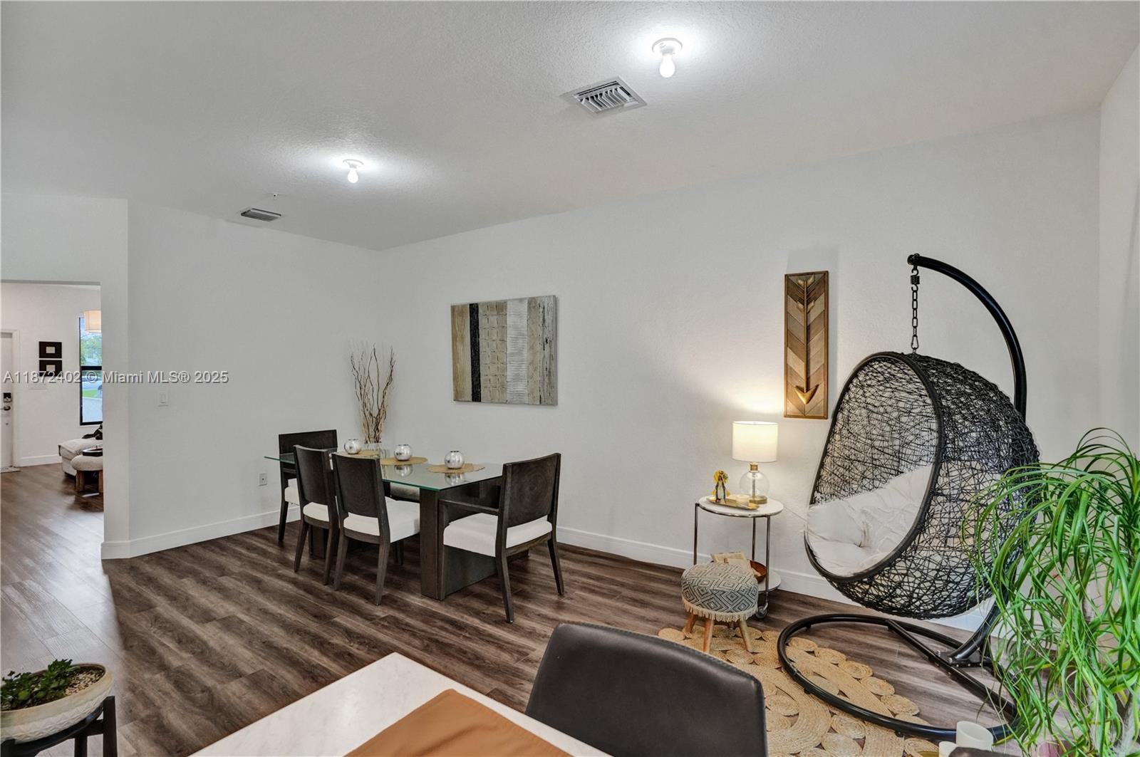 STELLAR PEMBROKE PINES - Residential