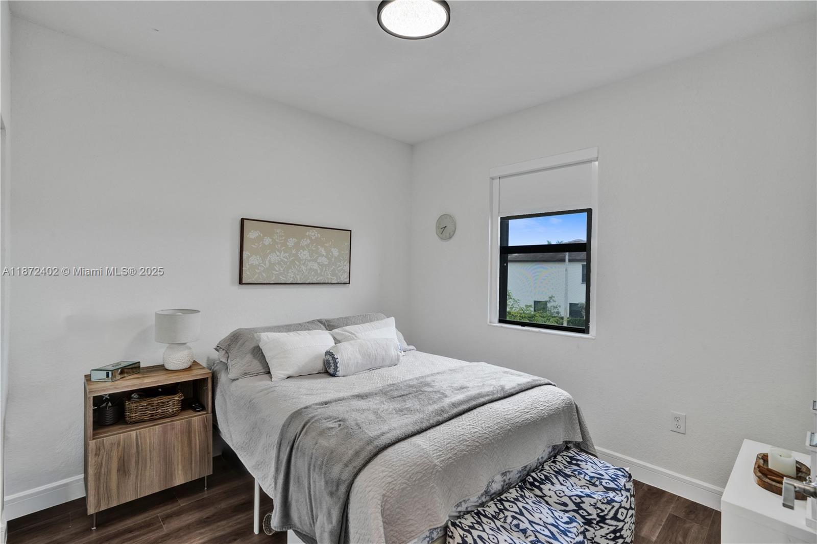 STELLAR PEMBROKE PINES - Residential