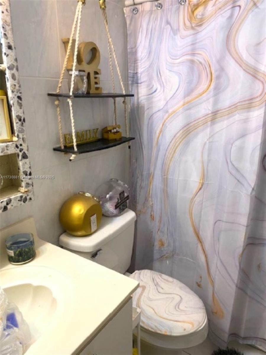 WESTLAND CONDO - Residential