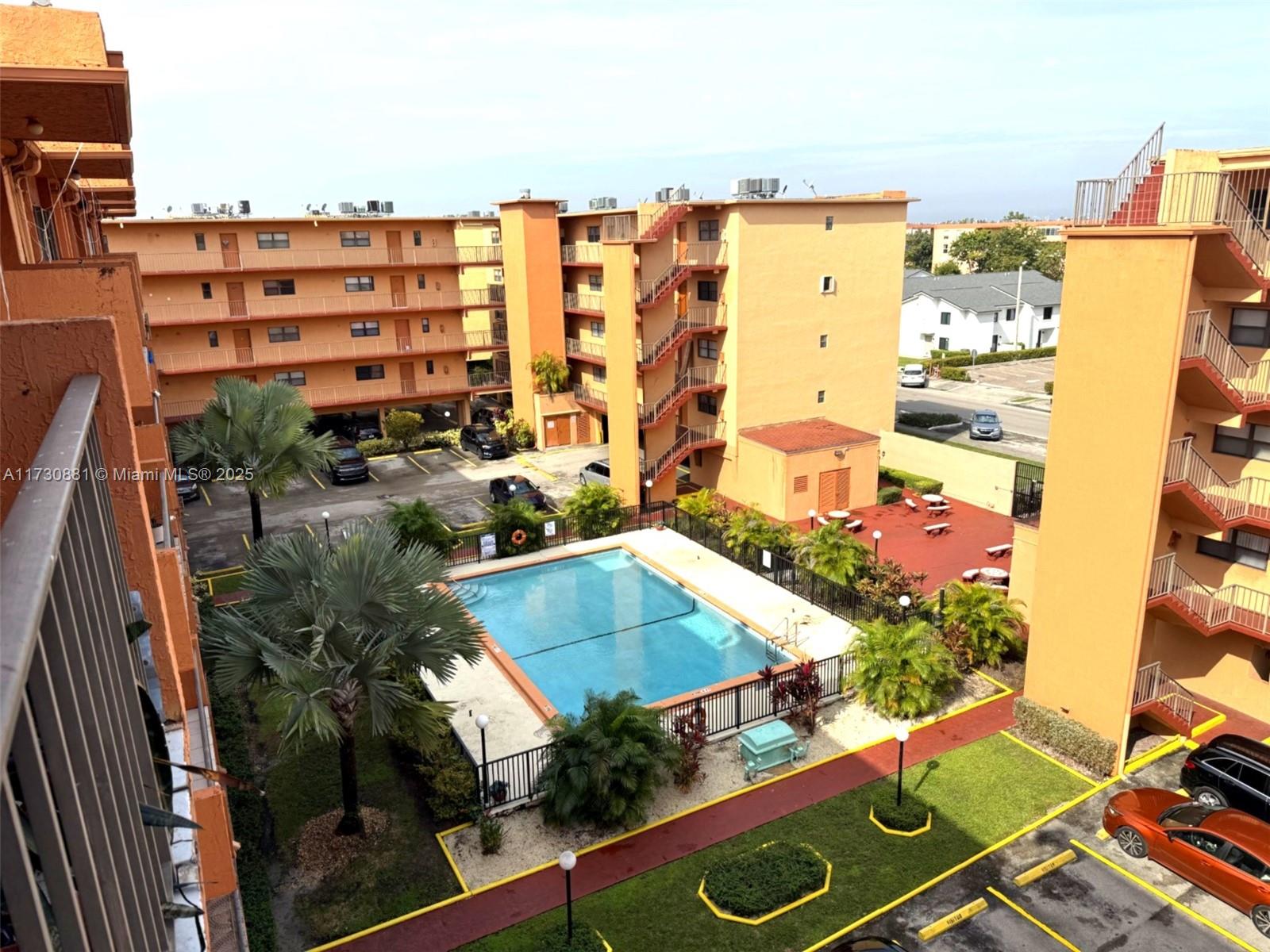 WESTLAND CONDO - Residential