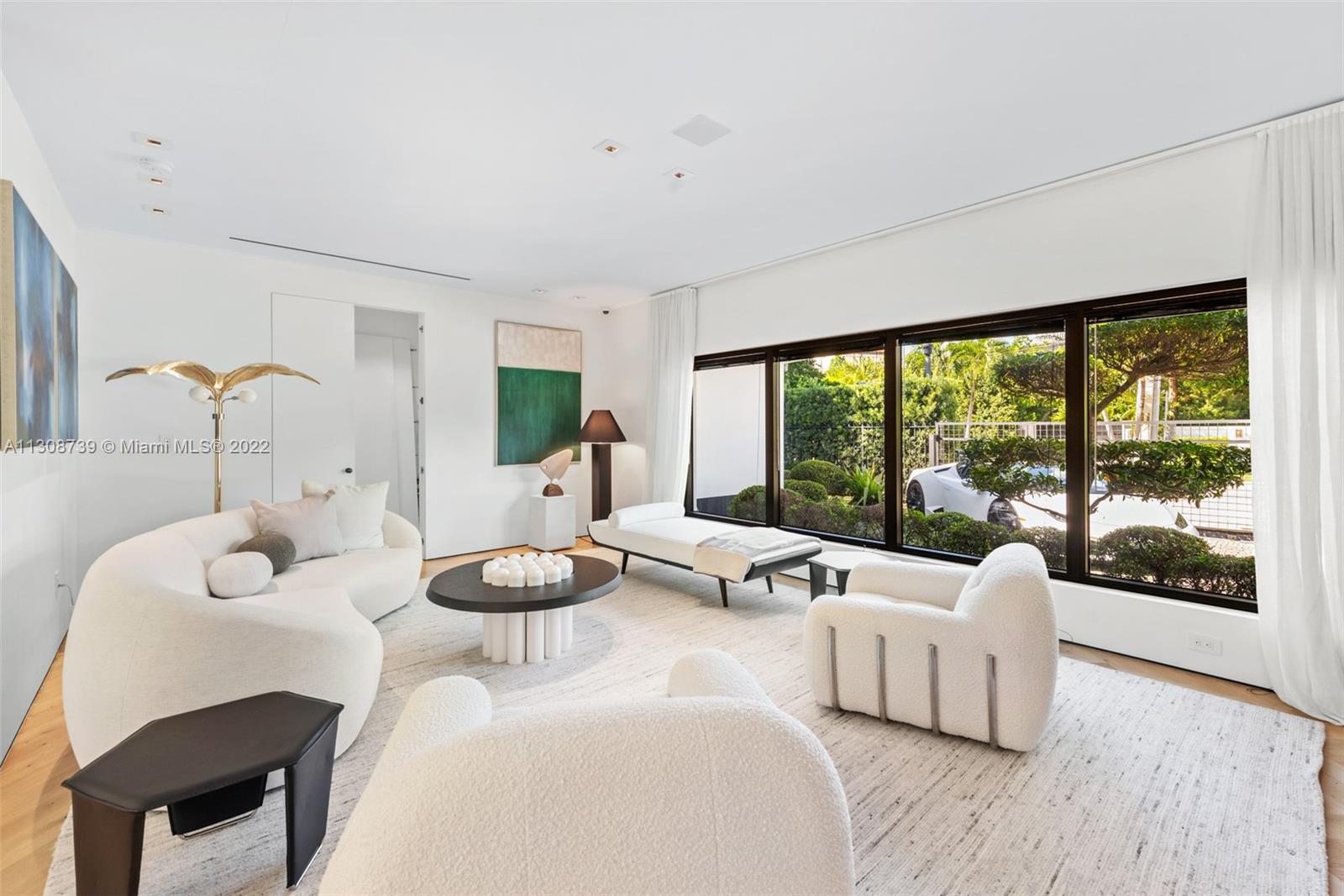 SUNSET LAKE - Residential