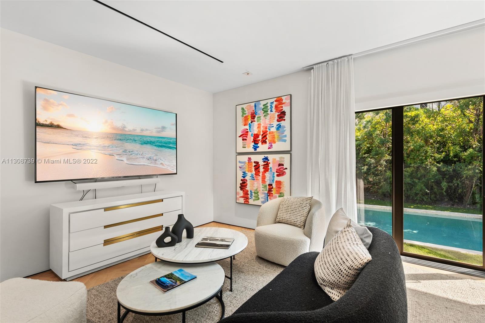 SUNSET LAKE - Residential