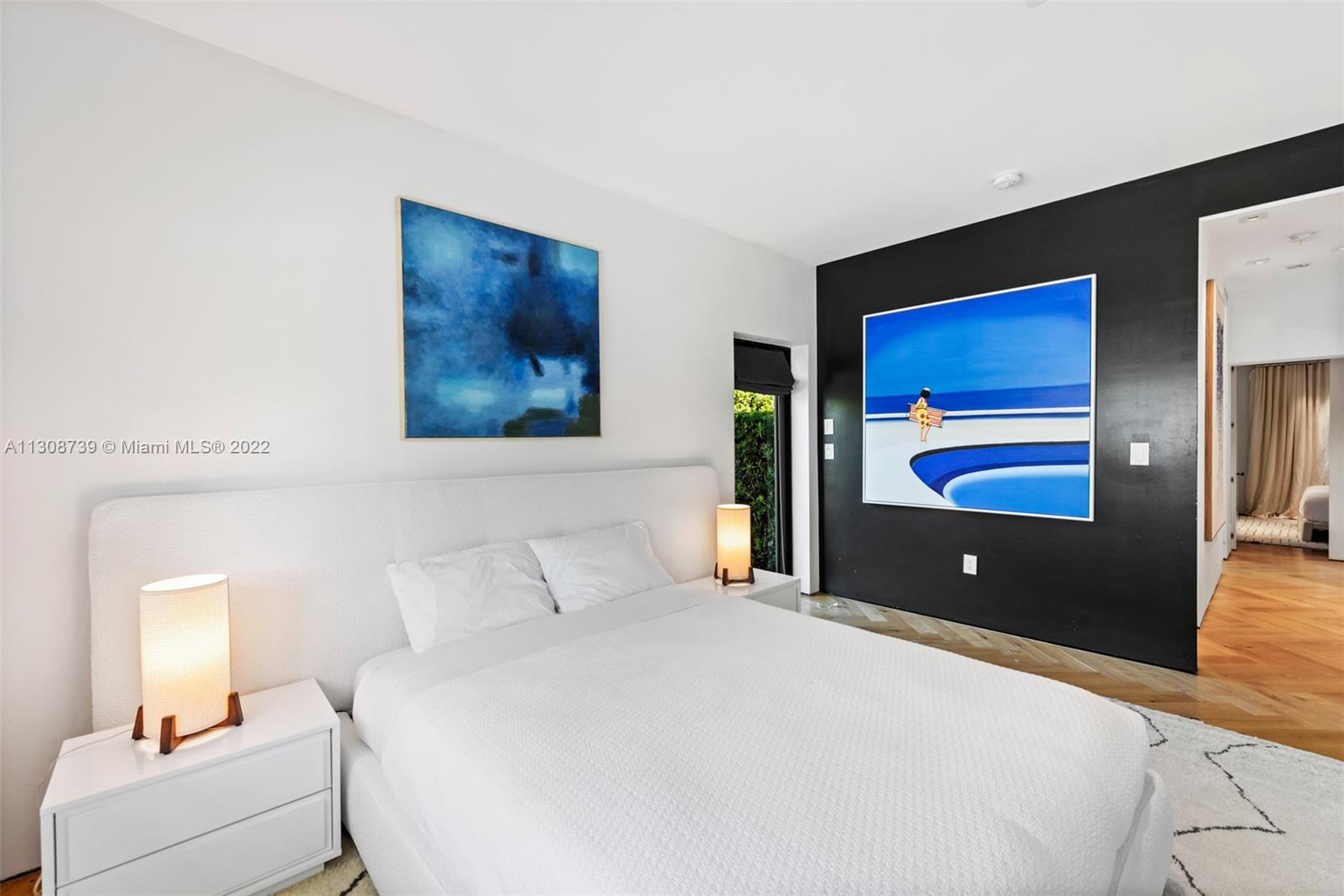 SUNSET LAKE - Residential