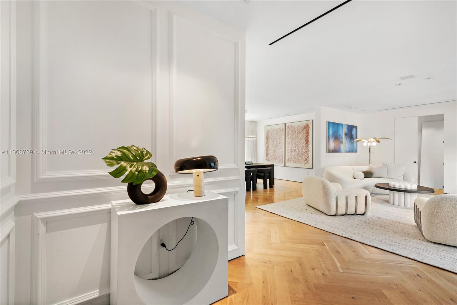 SUNSET LAKE - Residential