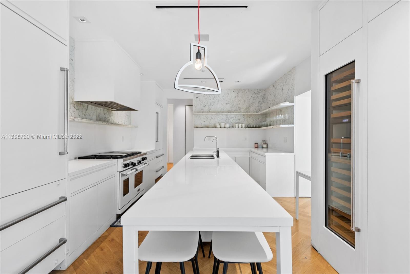 SUNSET LAKE - Residential