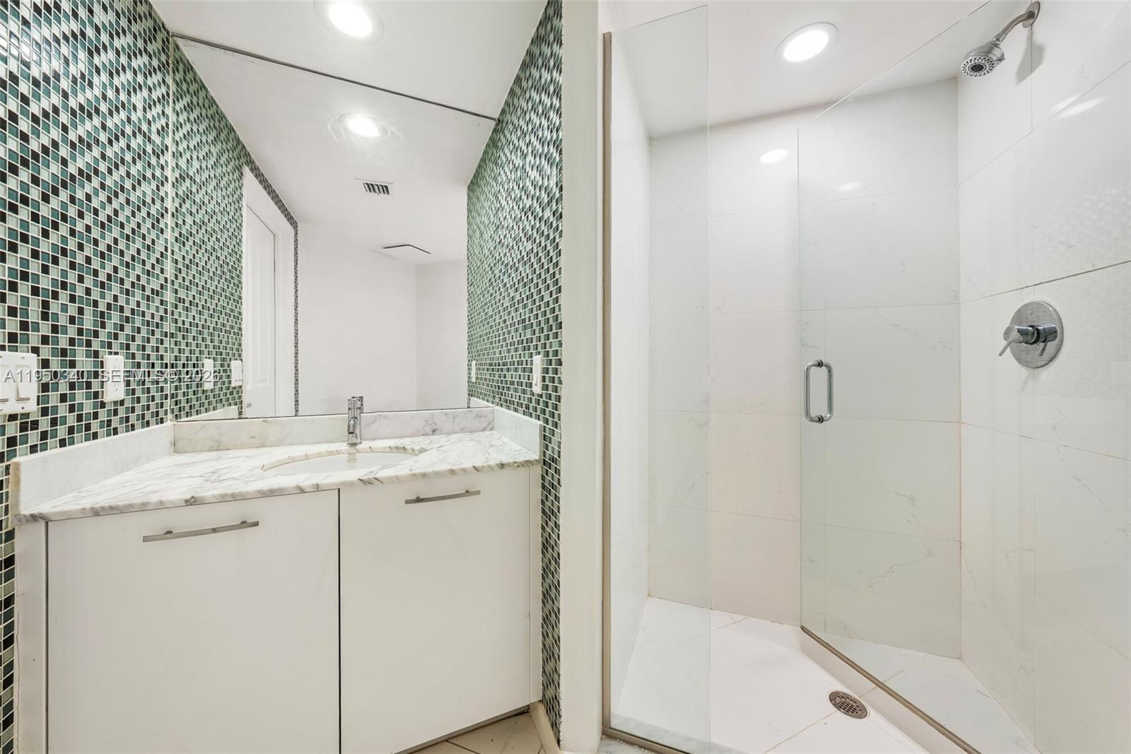 500 BRICKELL EAST CONDO - Residential