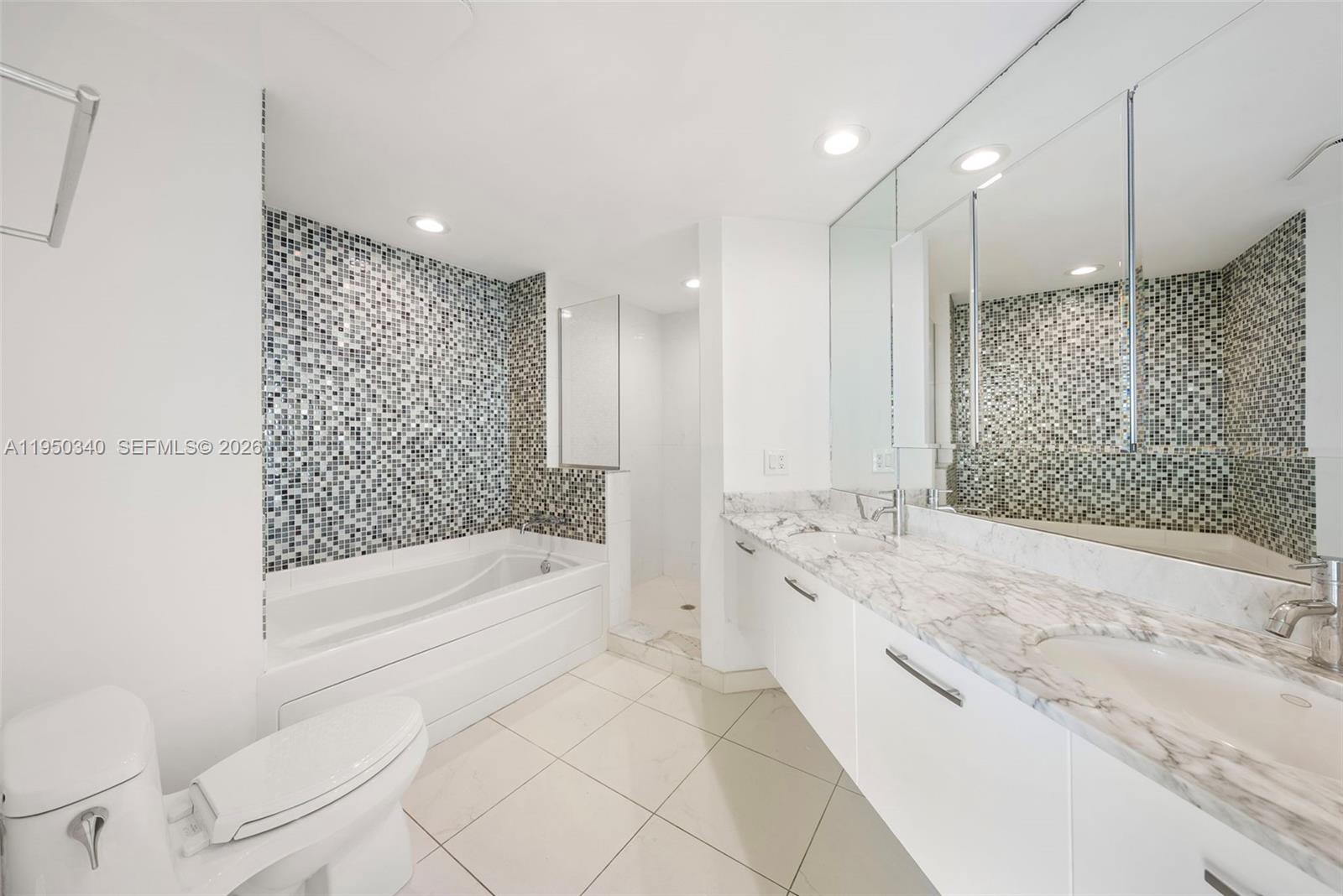 500 BRICKELL EAST CONDO - Residential