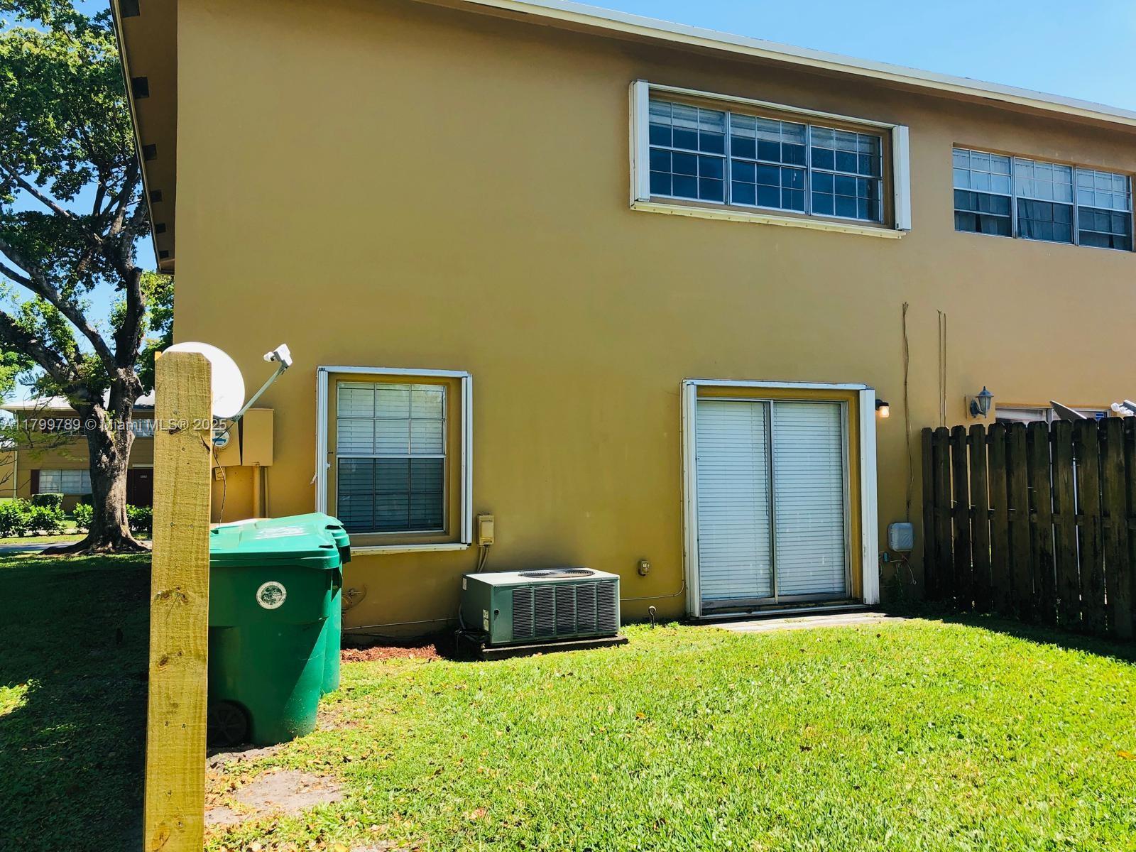 1805 SW 81st Ter 4-20