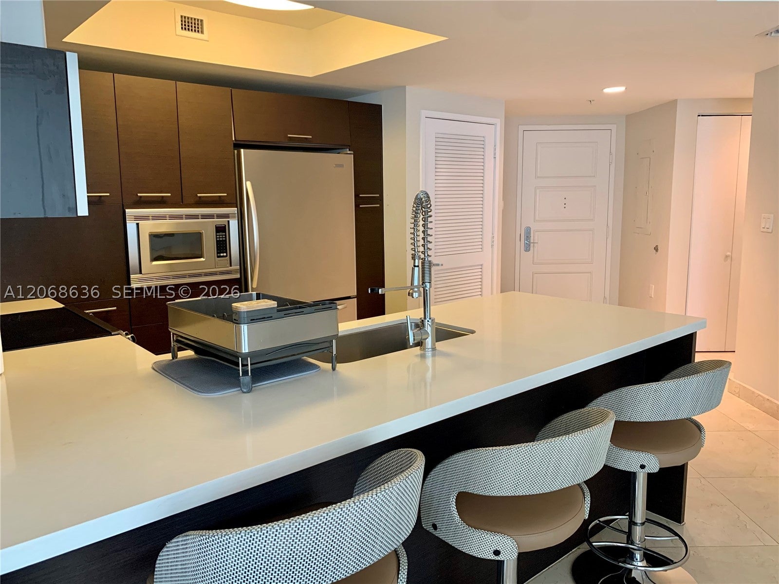 150 Sunny Isles Blvd 1-906