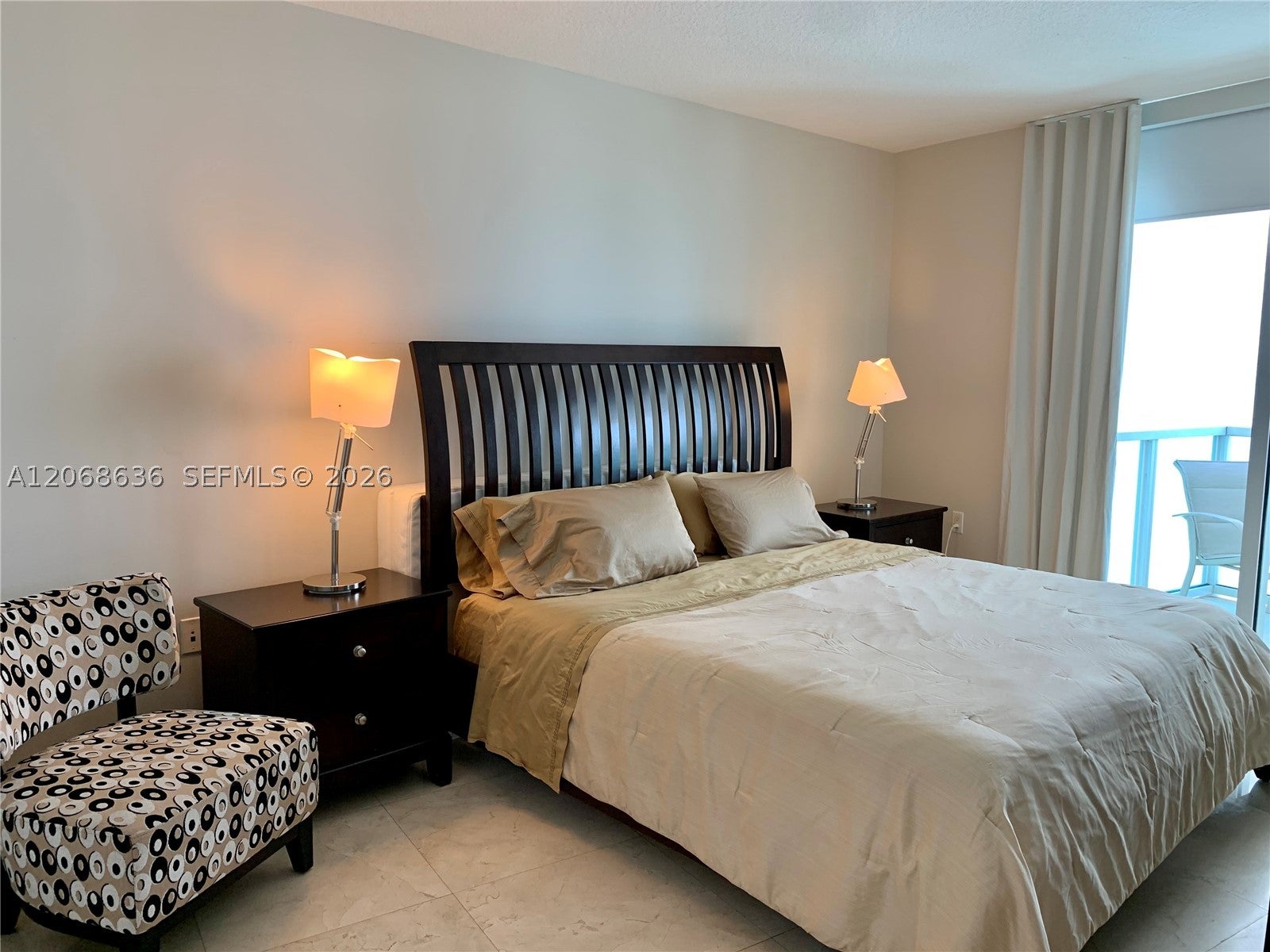 150 Sunny Isles Blvd 1-906