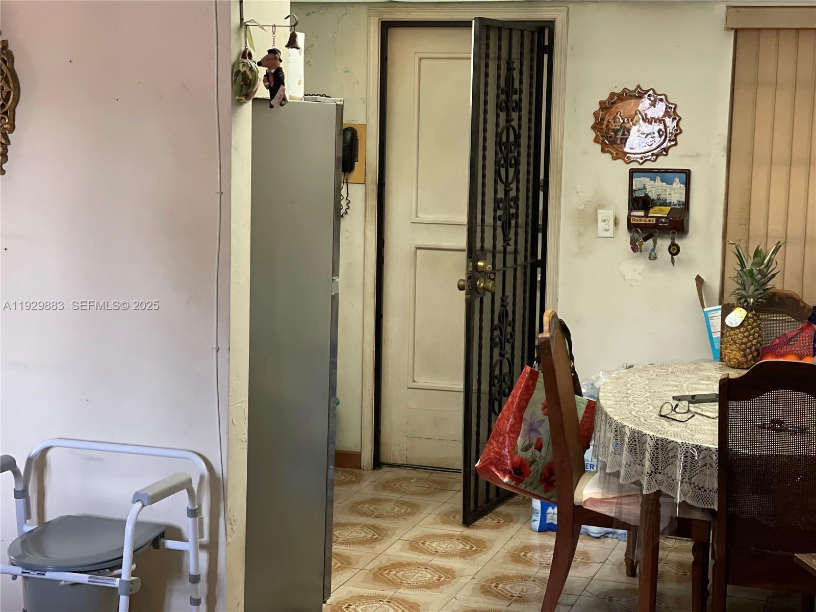 GRAPELAND CENTER - Residential