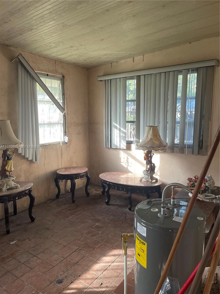 GRAPELAND CENTER - Residential