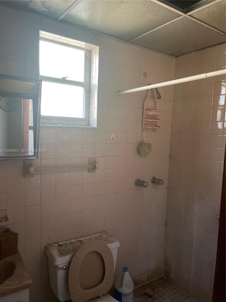 GRAPELAND CENTER - Residential