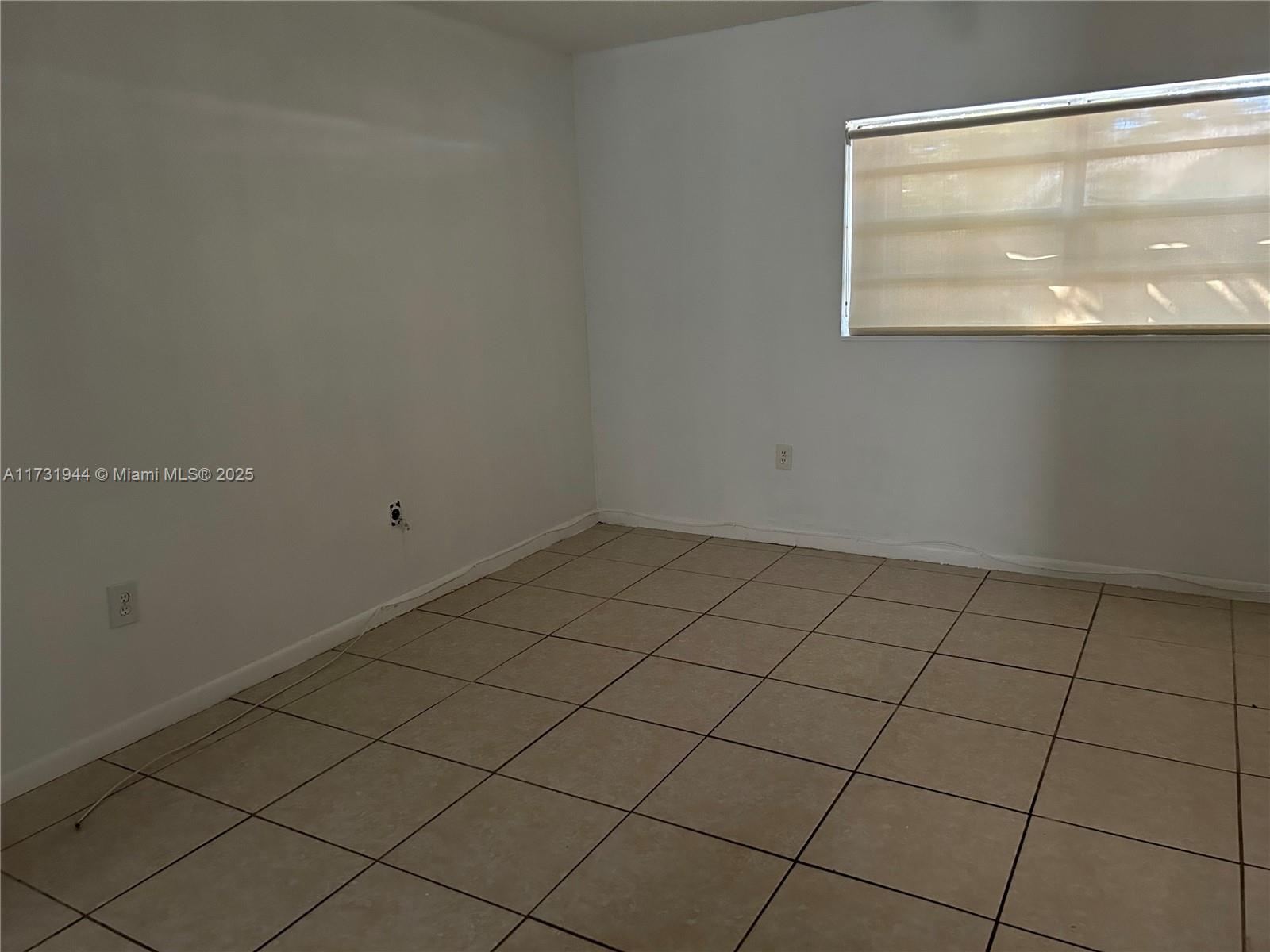 SIERRA RIDGE CONDO B - Residential