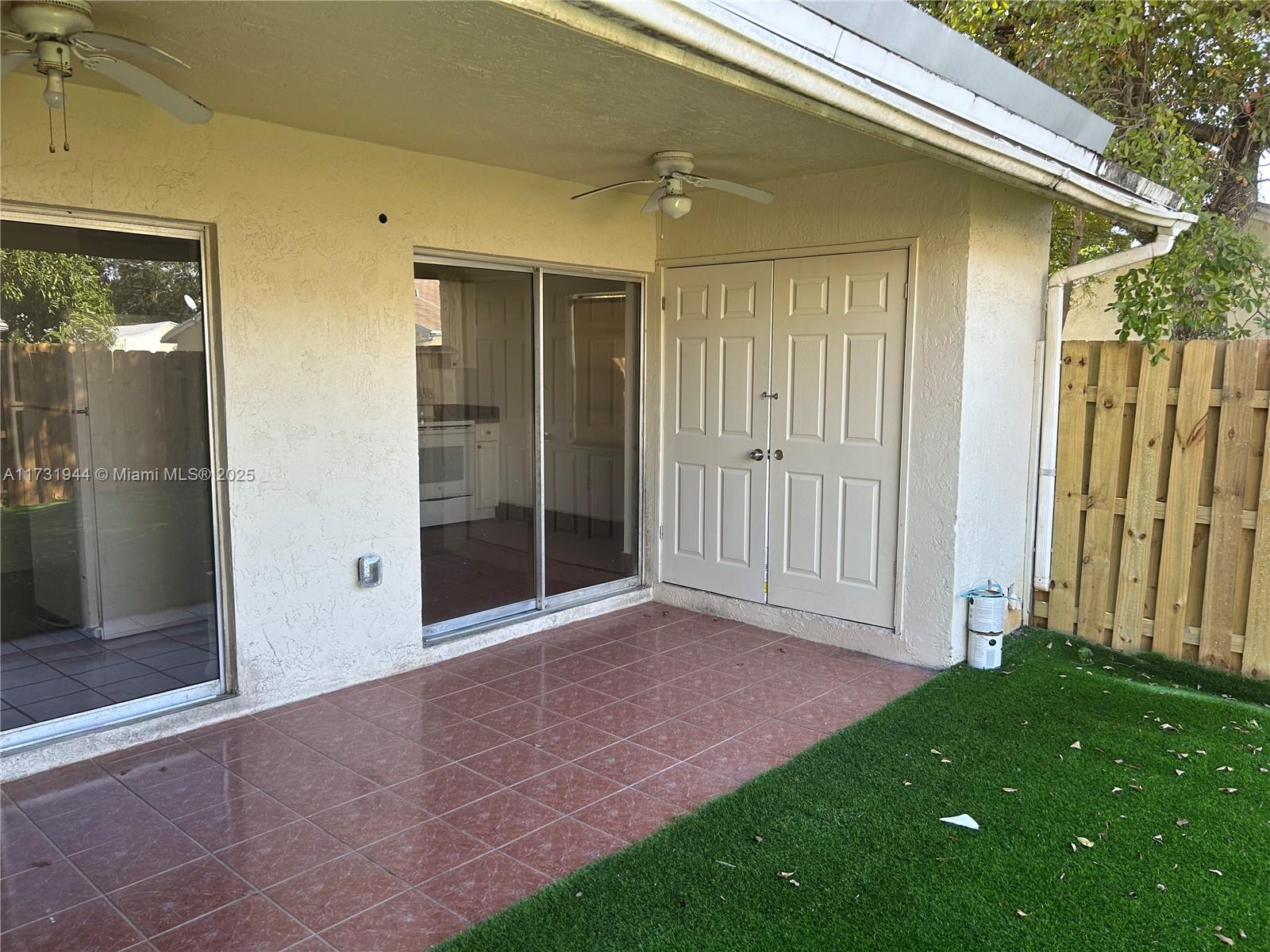 SIERRA RIDGE CONDO B - Residential