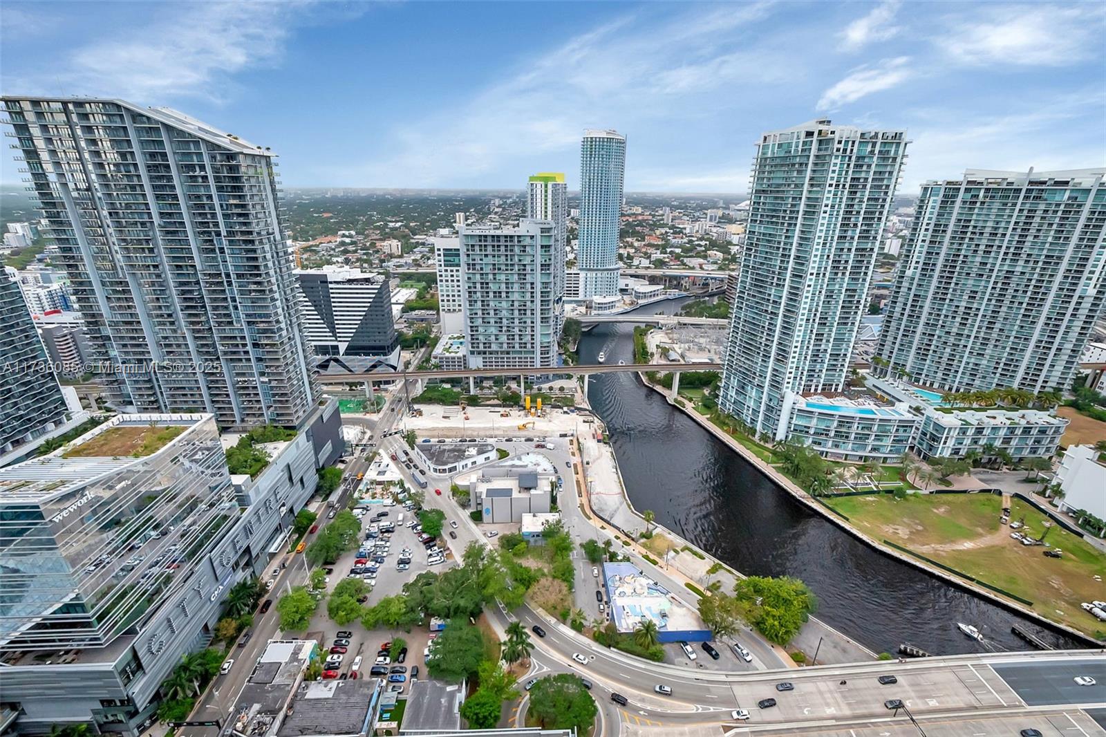 REACH CONDO - Residential