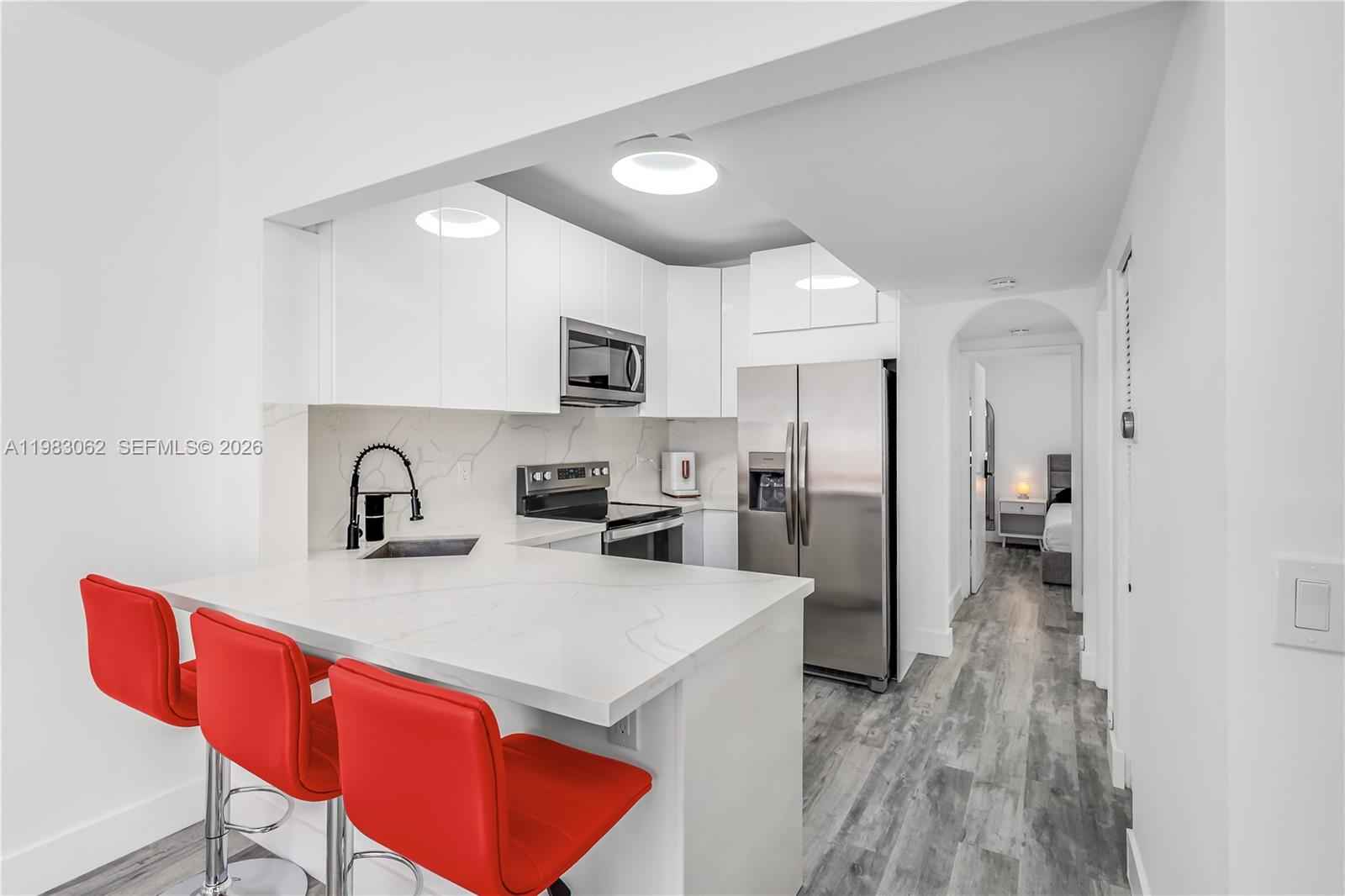 750 Pennsylvania Ave 6