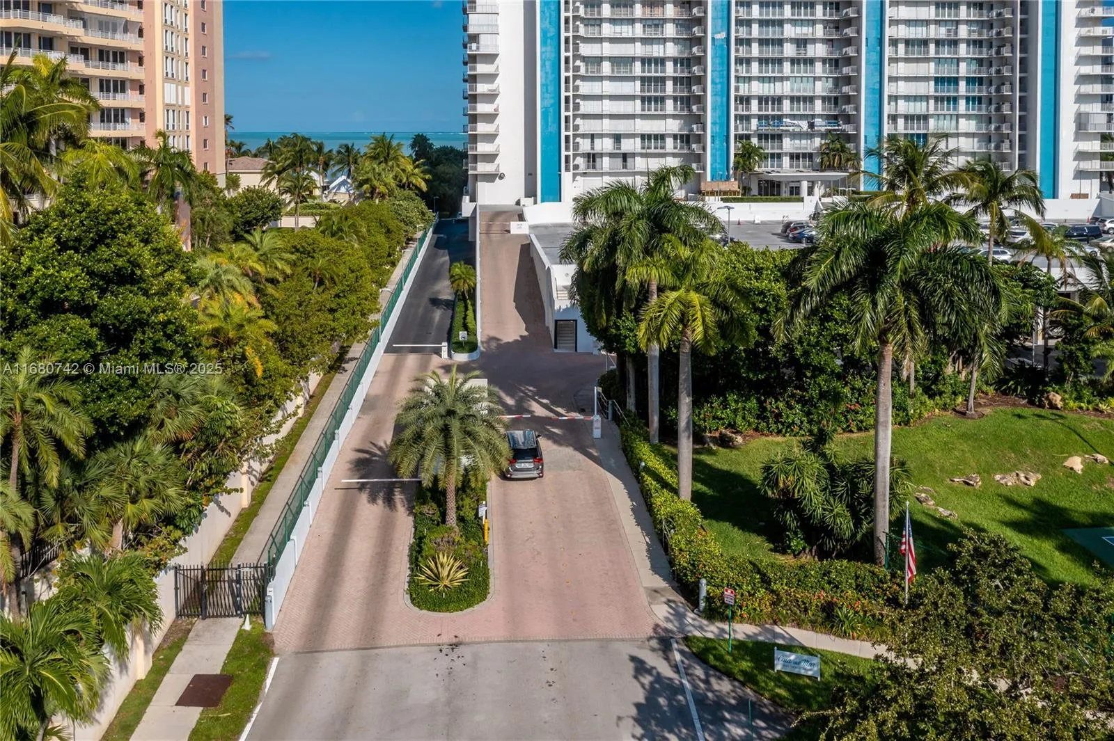 Key Biscayne, Florida 33149, United States, 1 Bedroom Bedrooms, ,2 BathroomsBathrooms,Residential,Active,37451