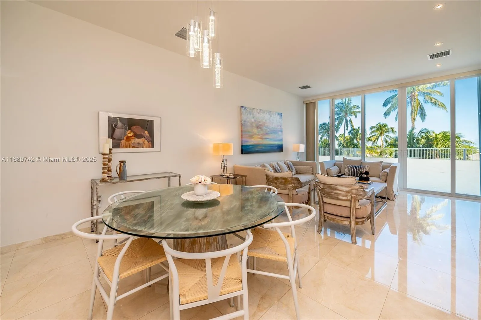 Key Biscayne, Florida 33149, United States, 1 Bedroom Bedrooms, ,2 BathroomsBathrooms,Residential,Active,37451