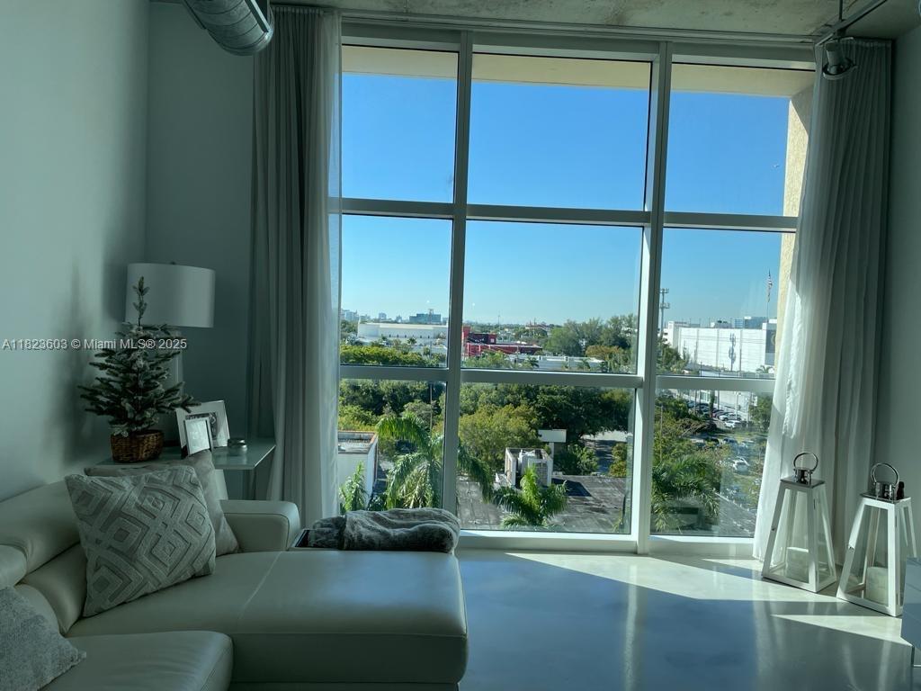 2001 Biscayne Blvd 3608