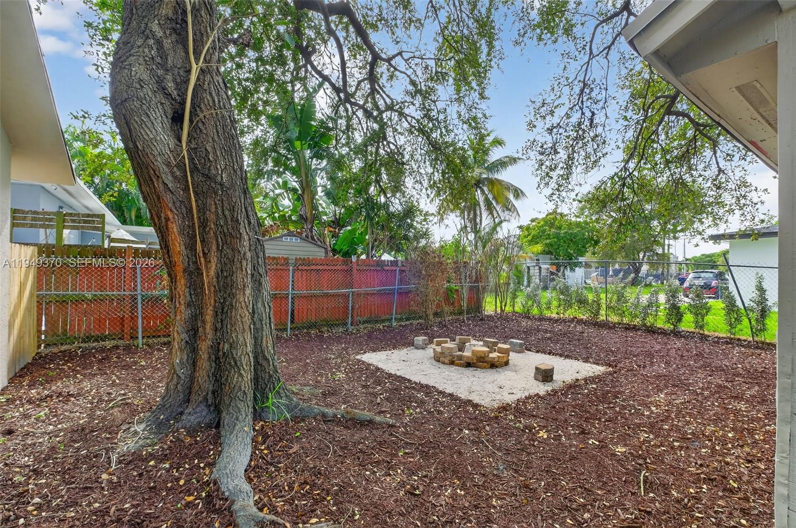 OAKLAND PARK - Residential