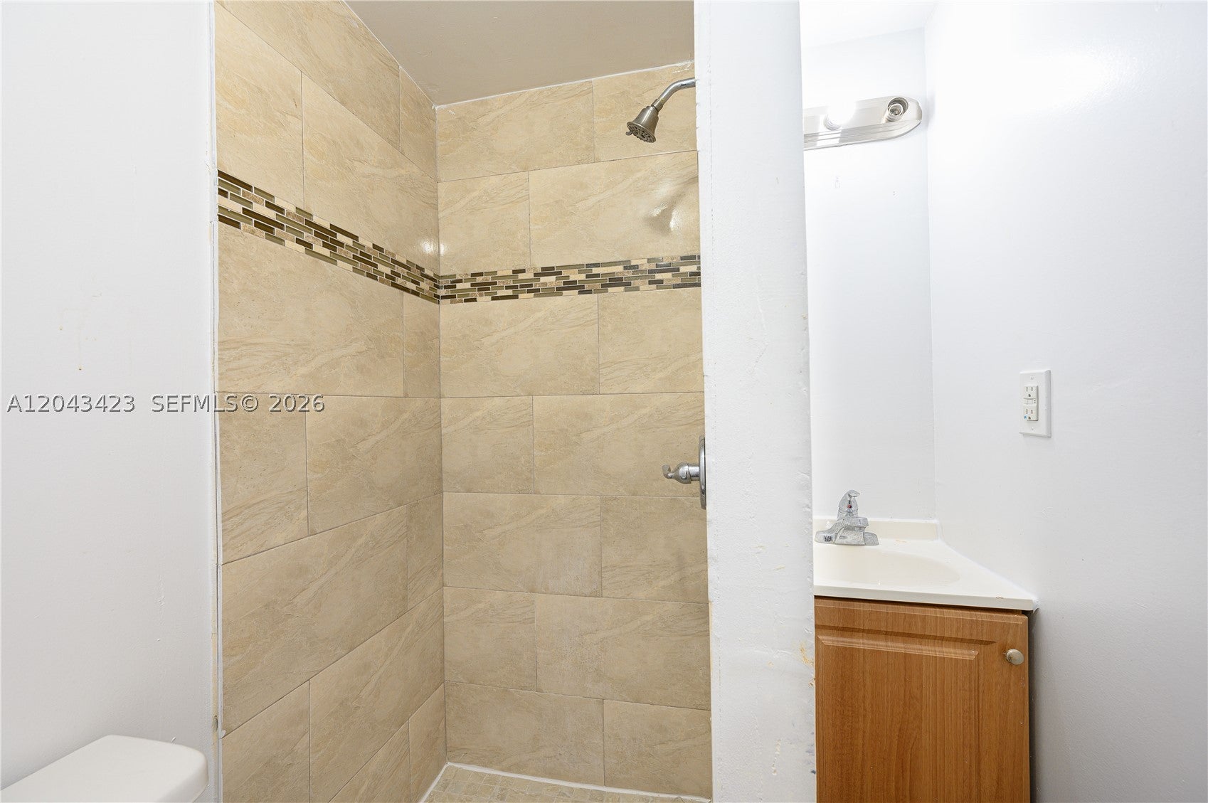 8057 NE 1st Ave 2