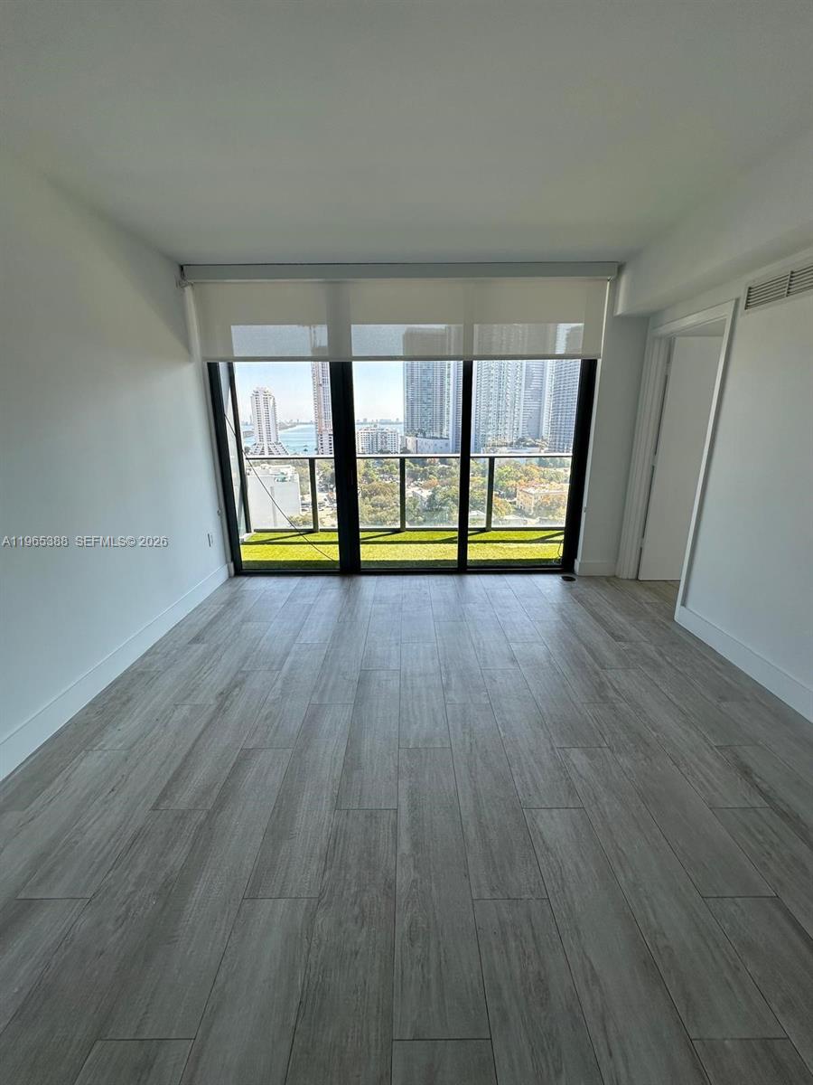 3401 MIDTOWN CONDO - Residential