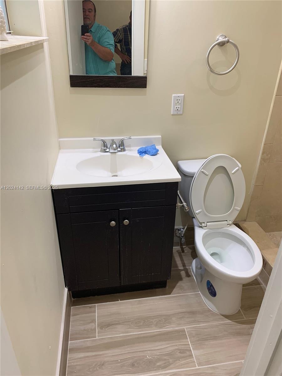CORAL PARK ESTATES SEC 5 - Residential Lease
