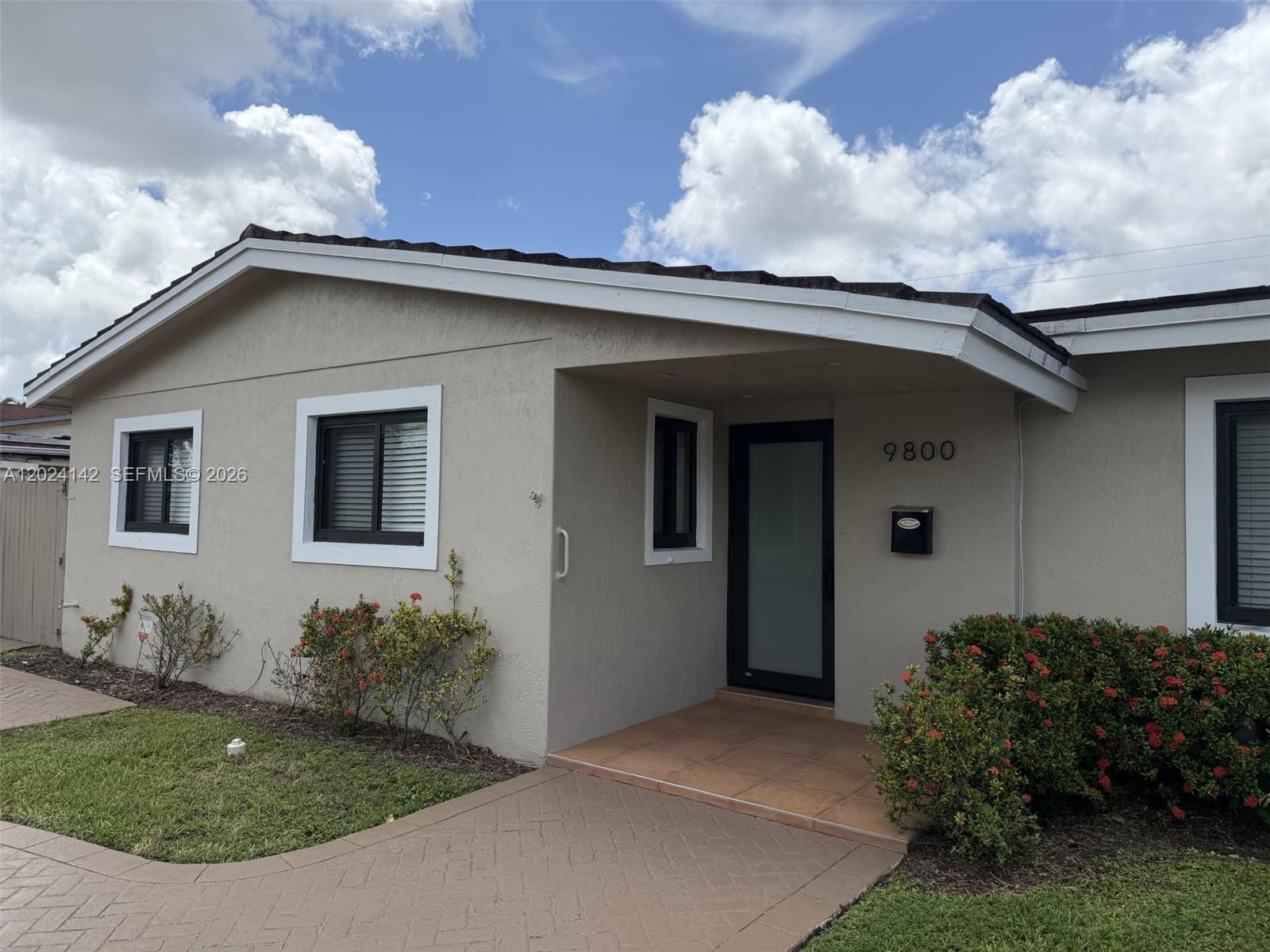 CORAL PARK ESTATES SEC 5 - Residential Lease