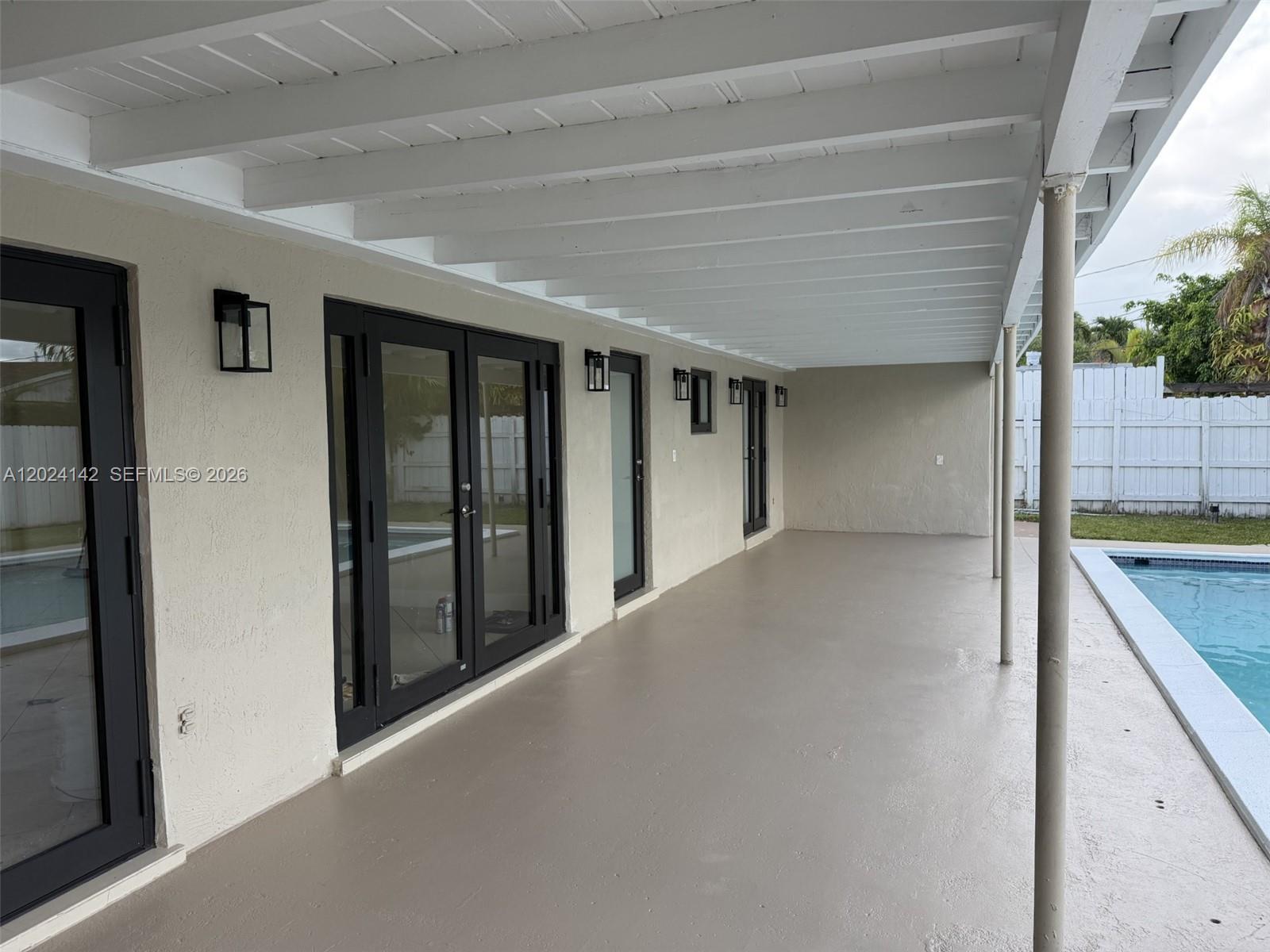 CORAL PARK ESTATES SEC 5 - Residential Lease