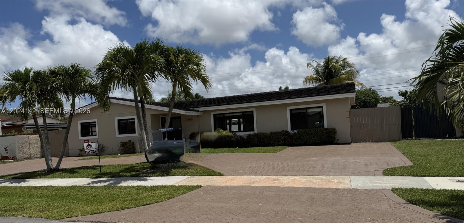 CORAL PARK ESTATES SEC 5 - Residential Lease