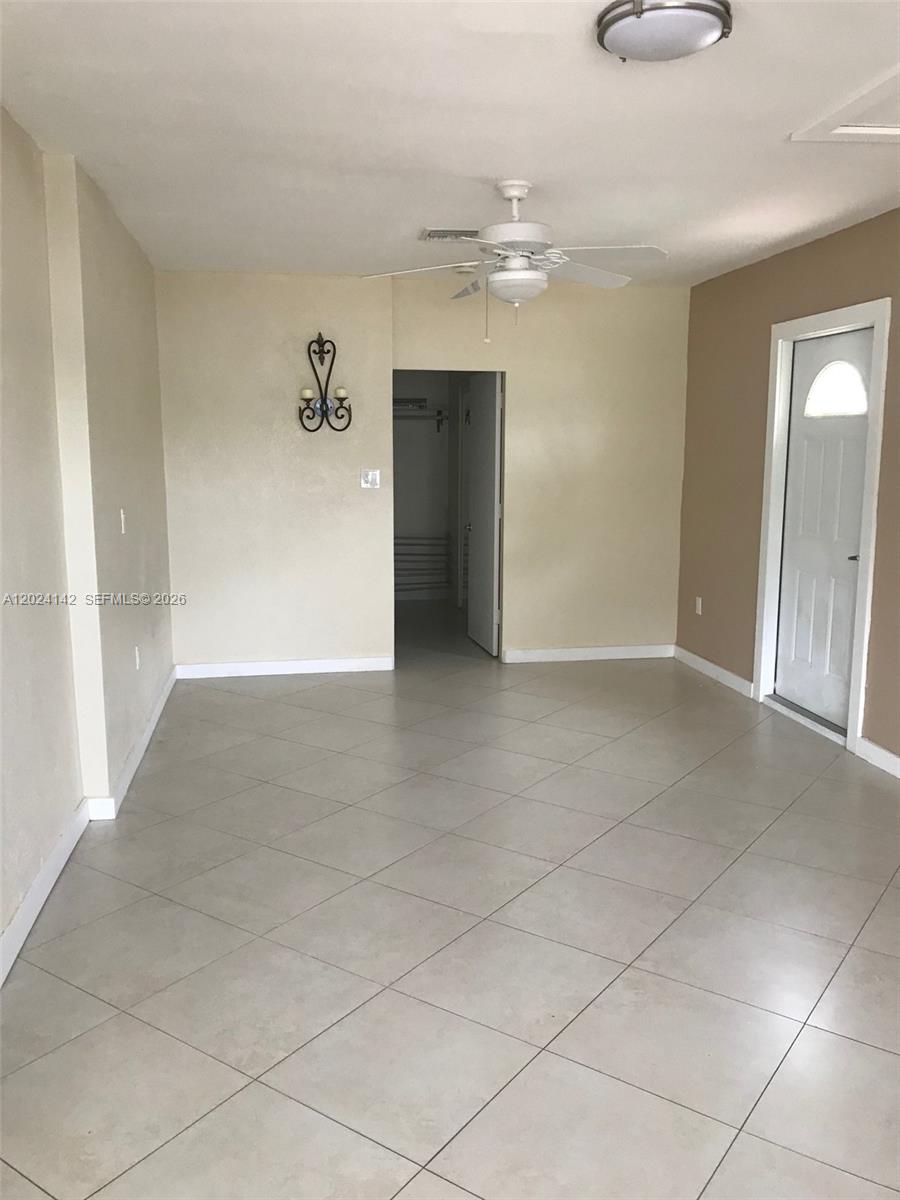 CORAL PARK ESTATES SEC 5 - Residential Lease