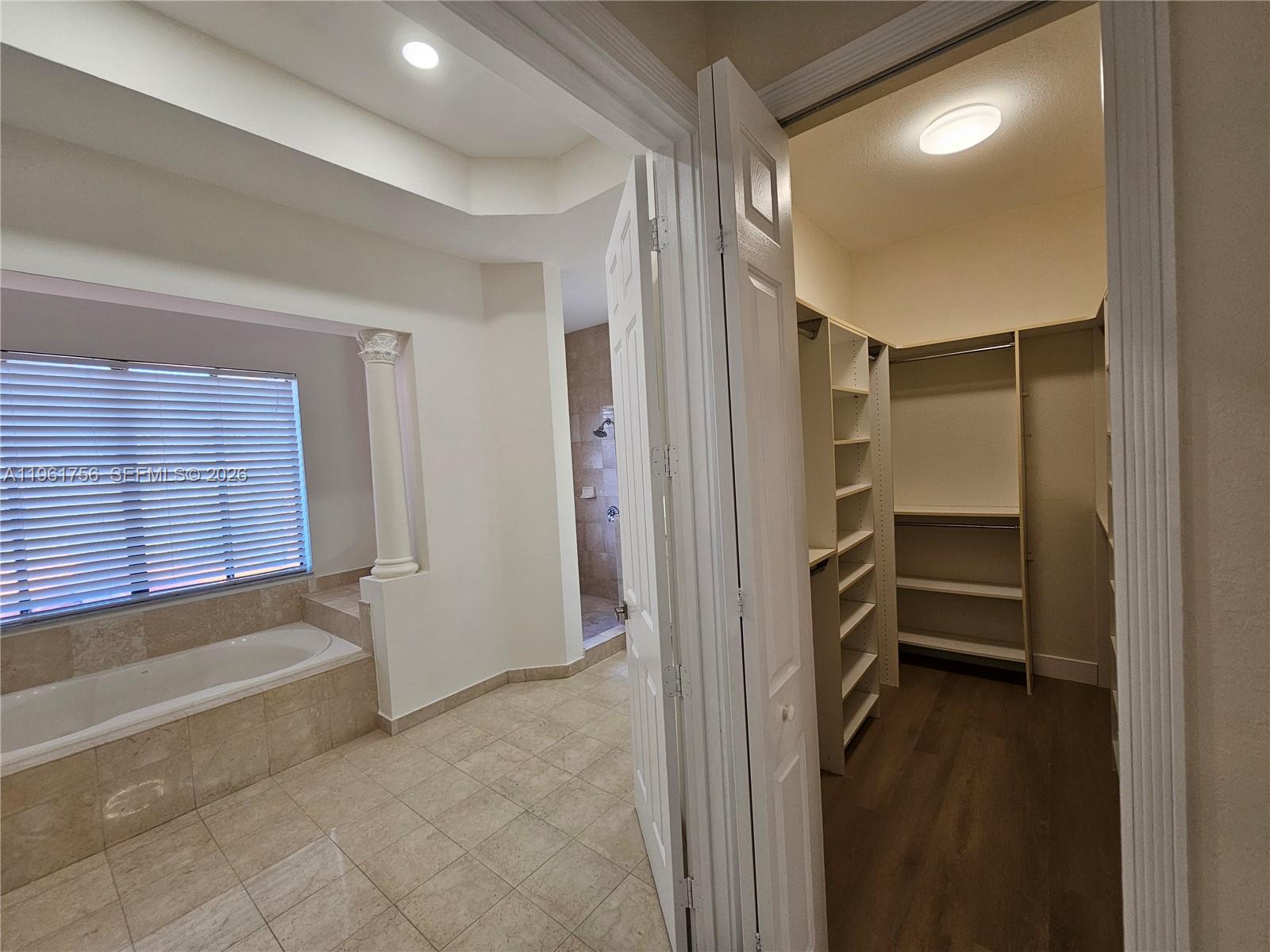 CUTLER CAY - Residential