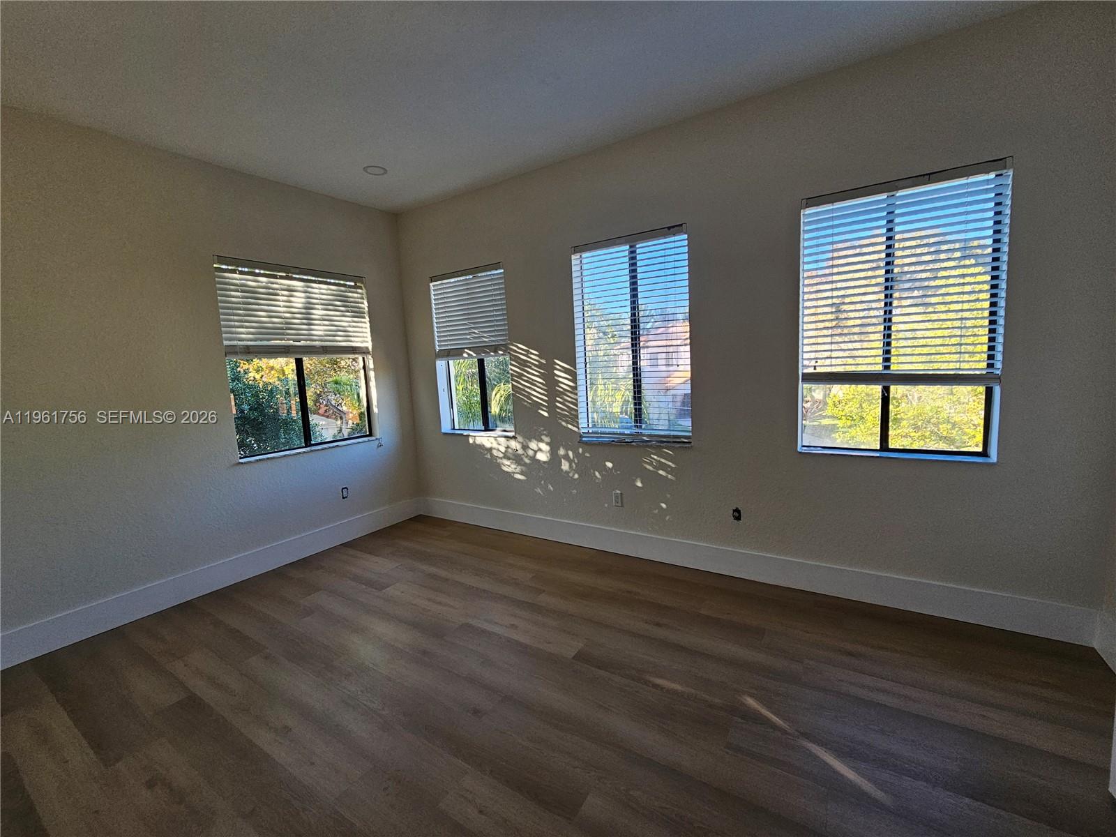 CUTLER CAY - Residential