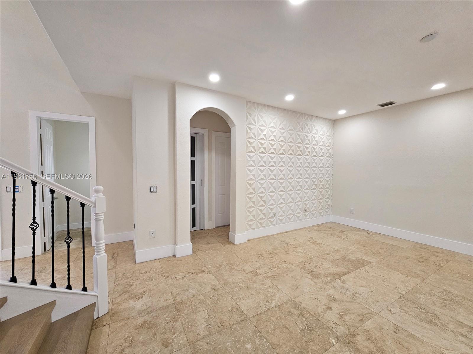 CUTLER CAY - Residential