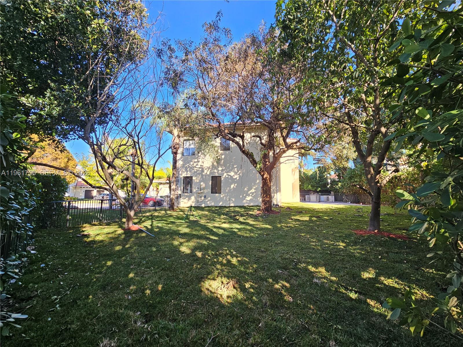 CUTLER CAY - Residential