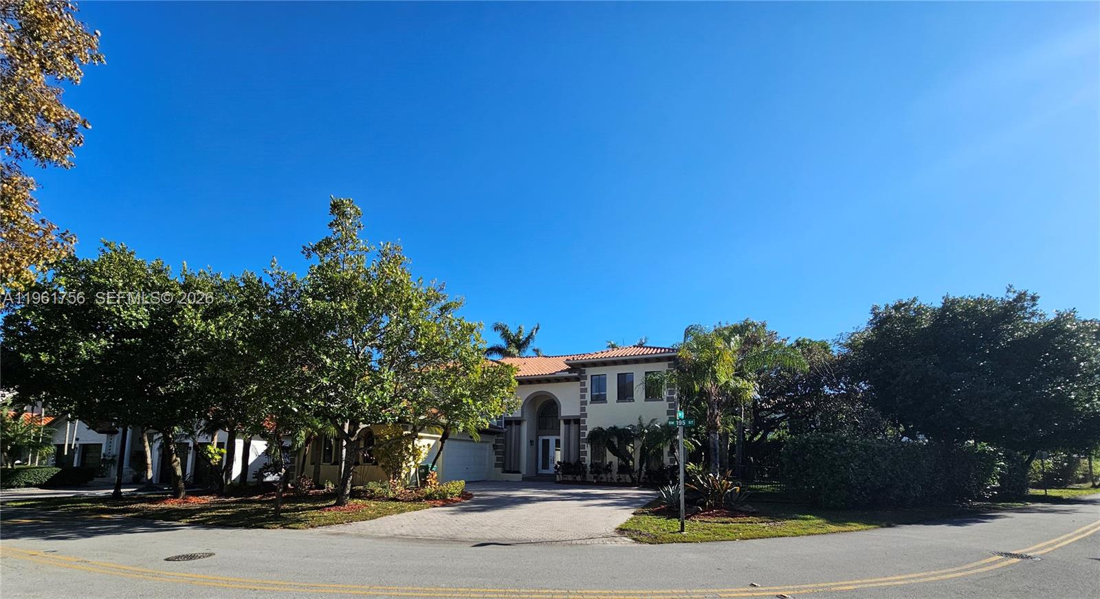 CUTLER CAY - Residential