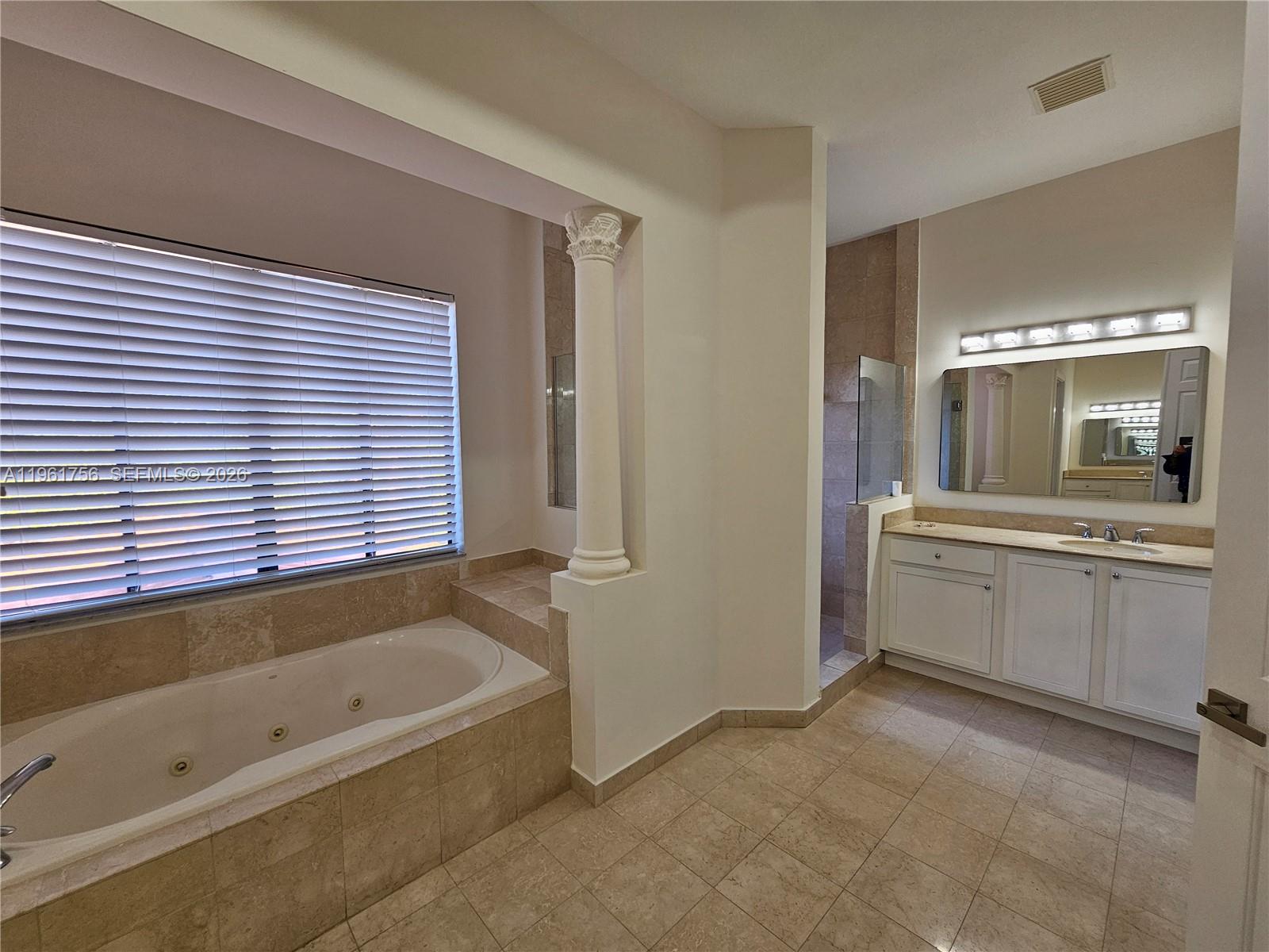 CUTLER CAY - Residential