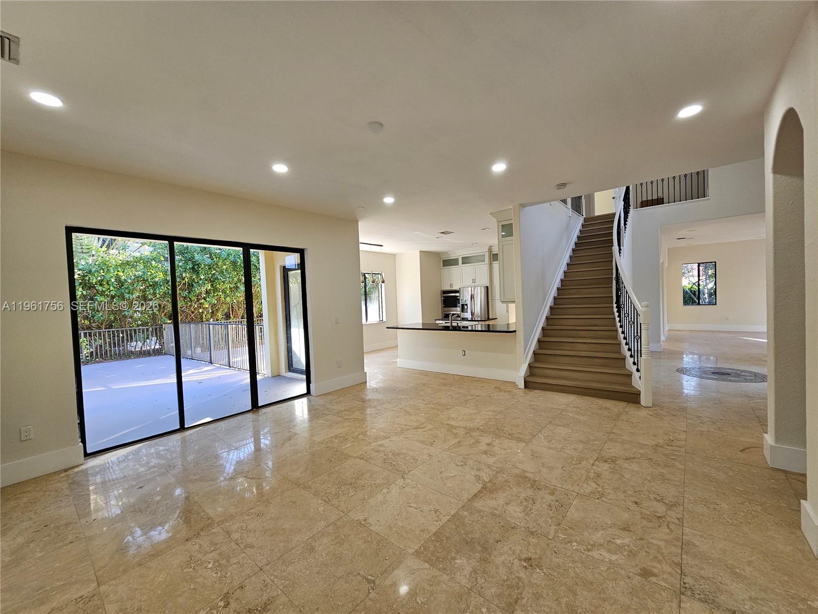 CUTLER CAY - Residential