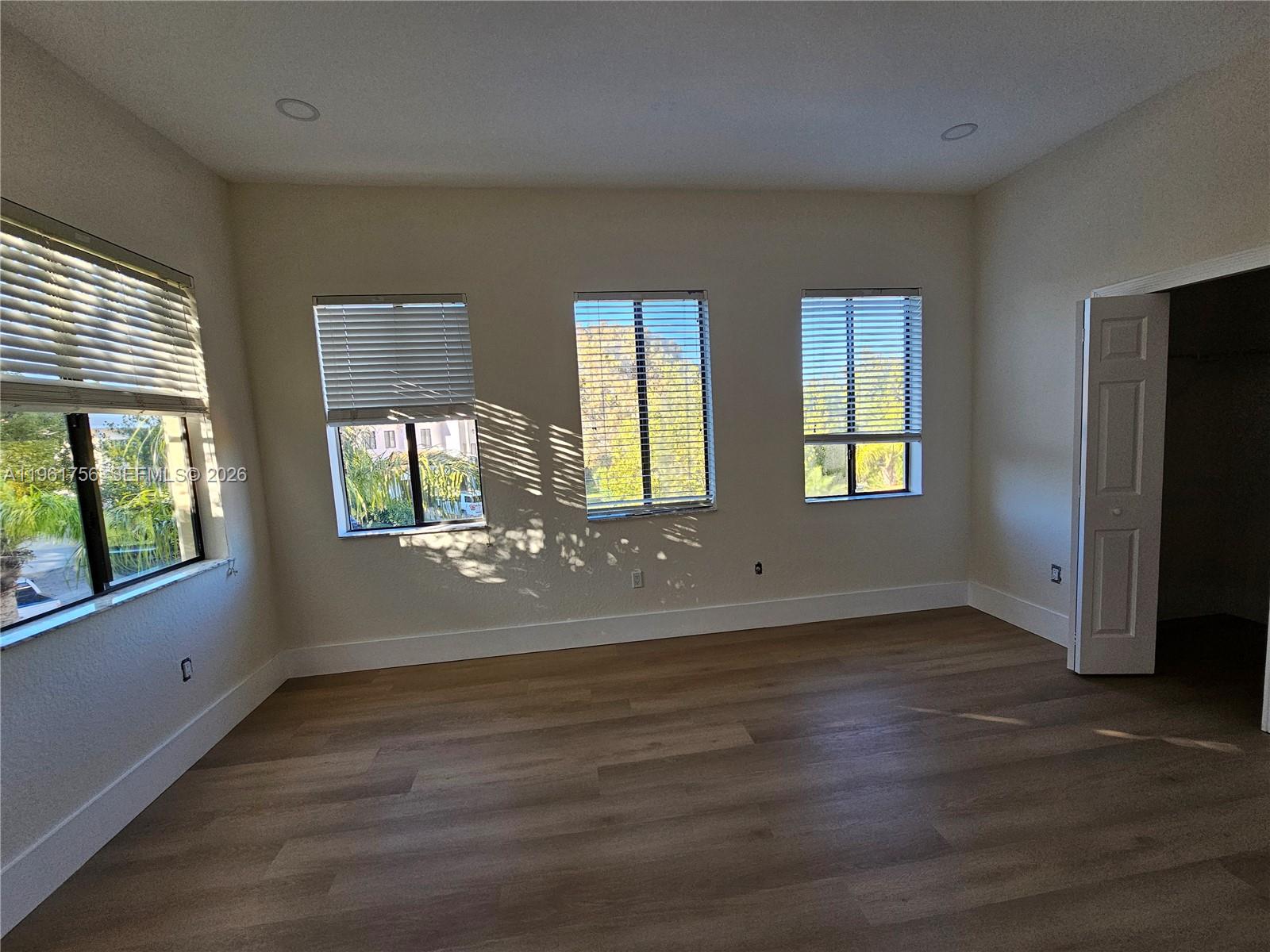 CUTLER CAY - Residential